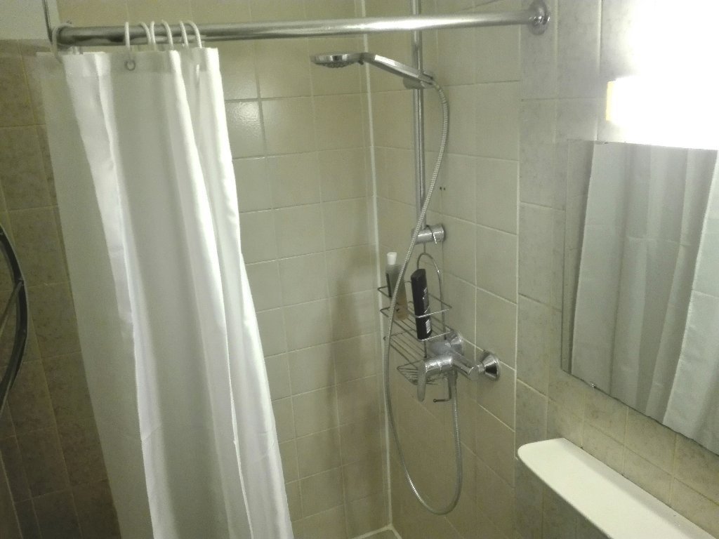 TAUSCHE 2-Zi-Whg in TÜ, 55m2 zentral gegen 1-Zi-Whg in TÜ, mind. 10m2, zentral max. 550€ WM – Nauklerstr., 72074 Tübingen Innenstadt – Vorschaubild 7