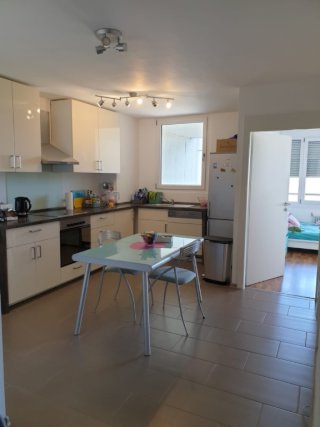Imagen del anuncio: schönes möbliertes Zimmer mit Dusche in gepflegter 3er WG