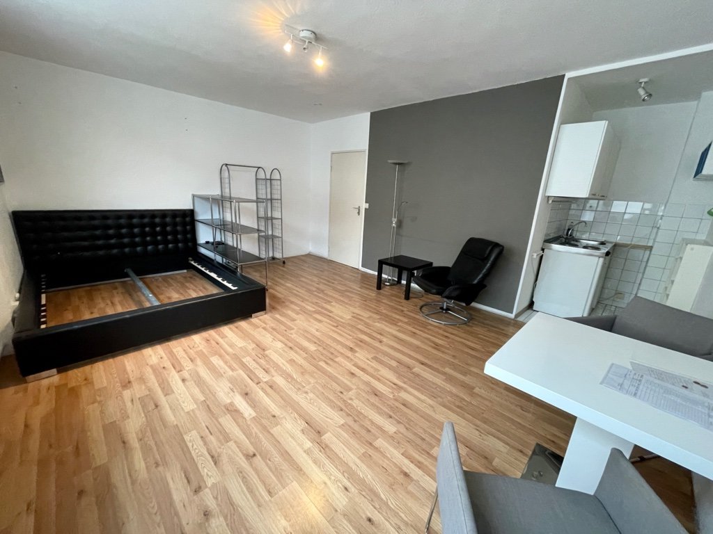 300m zur Uni - Wohnen in der City (teil-/möbliertes 1 Zi Appartement am Paradeplatz)