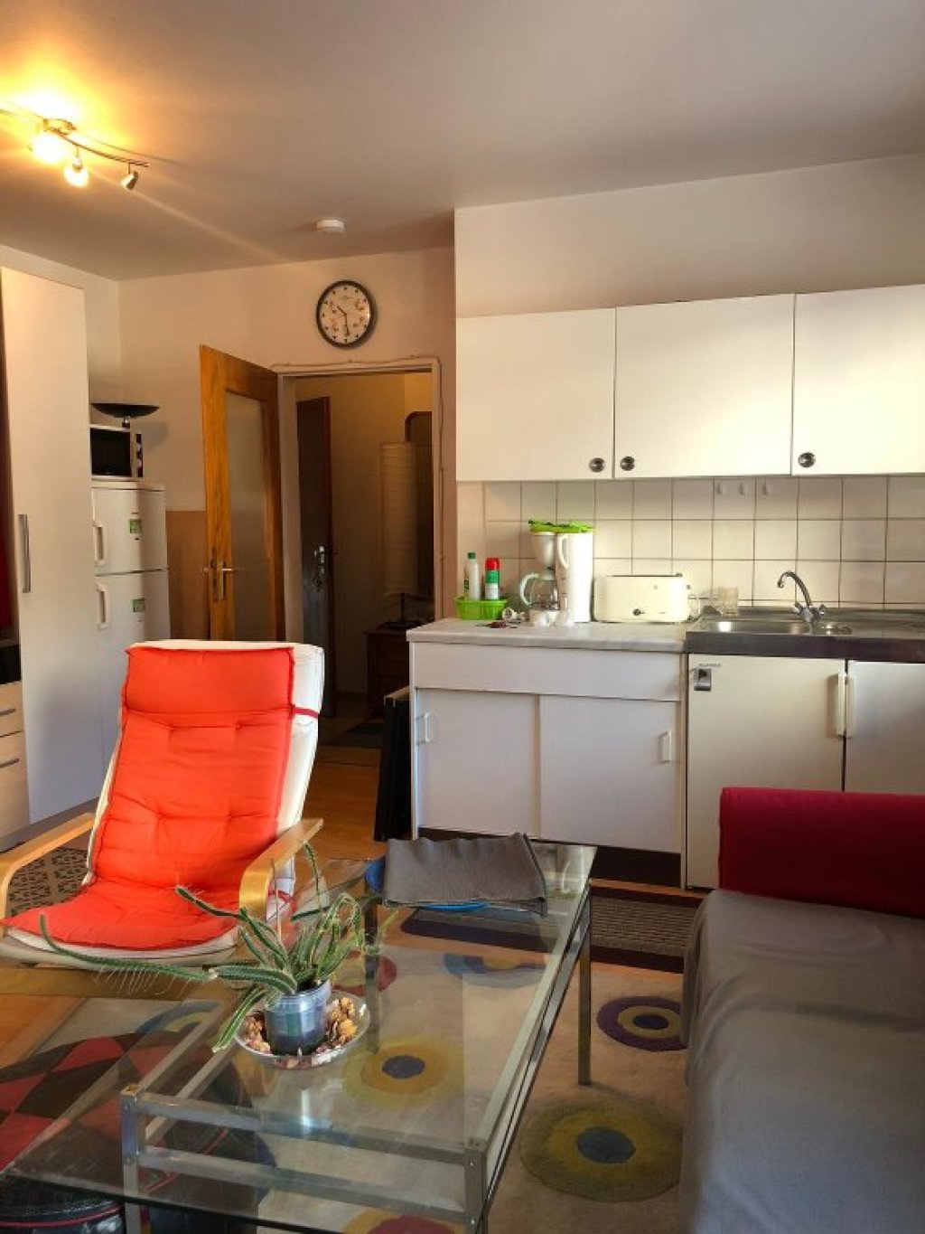 Sofort zu vermieten. Gemütlich schönes Apartment Nähe Uni.- ca, 35 qm , komplett möbliert in zentraler Toplage in BN - Endenich an Einzelperson zu vermieten. – Magdalenenstr., 53121 Bonn Endenich – Vorschaubild 5
