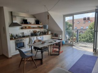Imagen del anuncio: Moderne 3-Zimmer-Wohnung in schönem Altbau mit Blick über Düsseldorf