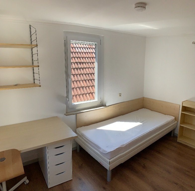 Habitación en WG Obertürkheim Quittengasse 11 - Zweites Fenster