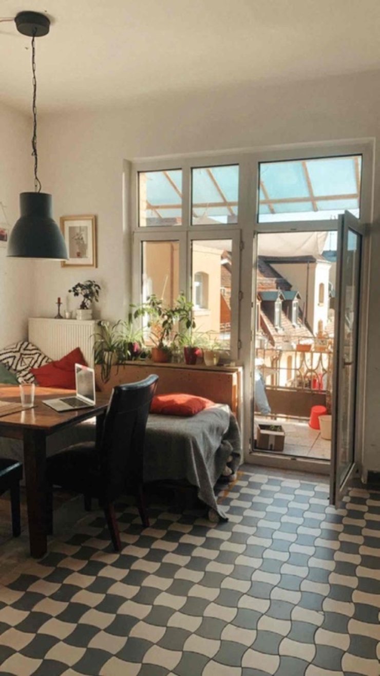 Helles 19m^2 Zimmer in Altbauwohnung mit Balkon (5er WG) - WG Zimmer ...