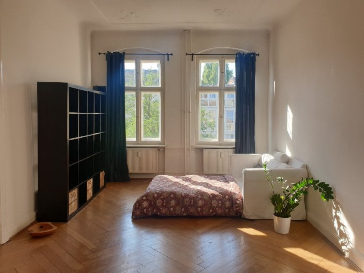 Wunderschönes WG-Zimmer in hellem, großem Altbau für mittel- bis ...