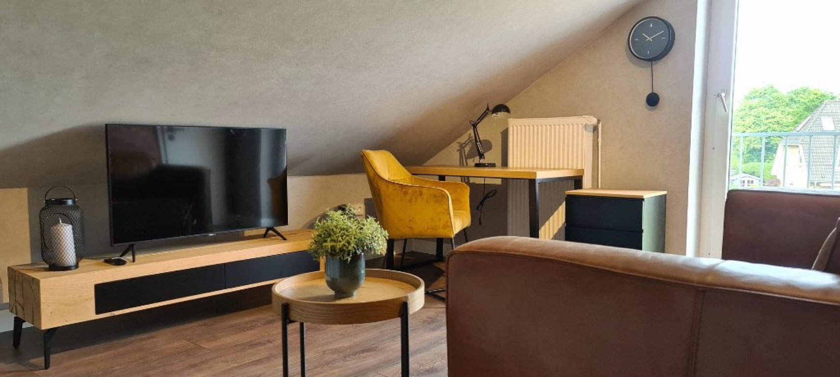 SMARTPARTMENT | Exklusive, möblierte Wohnung mit KFZ-Stellplatz und Keller