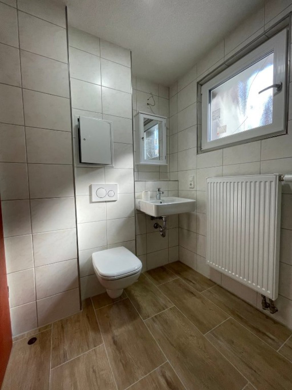 WG-Zimmer Renningen Bahnhofstraße 48 - Bad