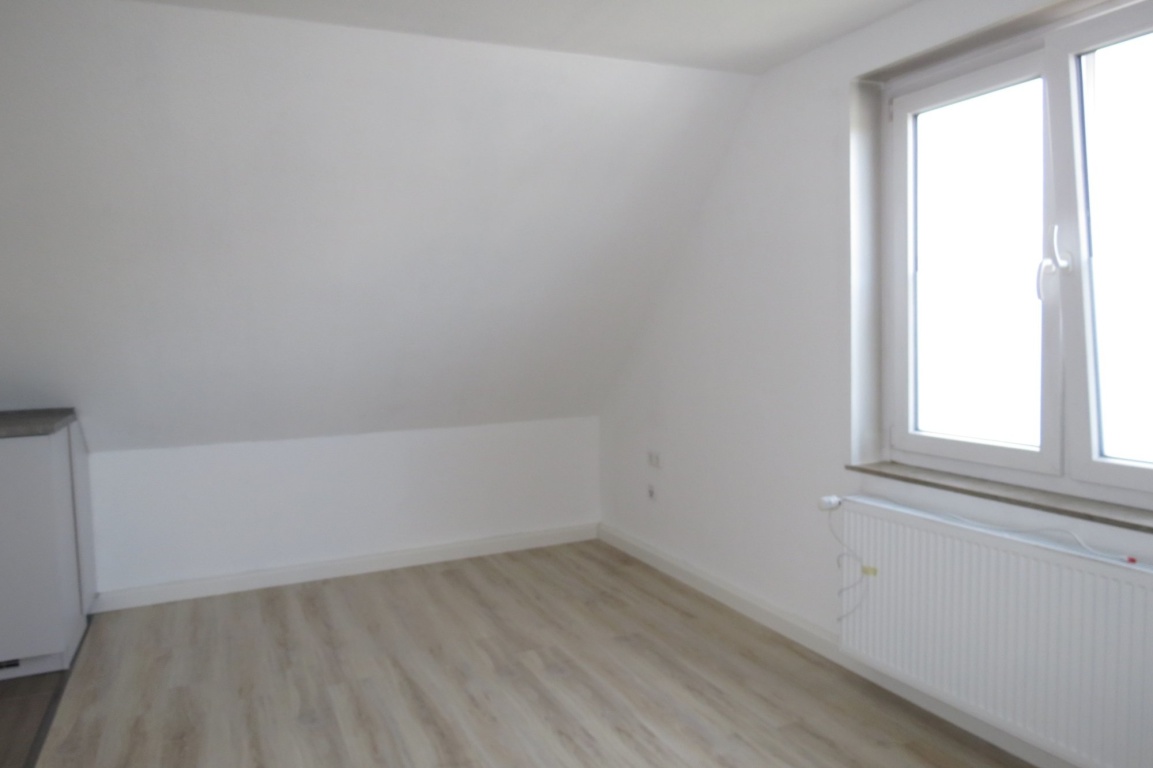 schöne 2 Zimmer-Wohnung mit Ausblick in Garten – Elsener Str. 32, 33102 Paderborn Kernstadt – Vorschaubild 2