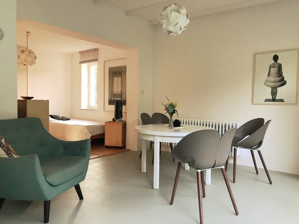 Großes möbliertes 1,5 Zimmer Einliegerappartement – 40629 Düsseldorf Ludenberg – Vorschaubild 2