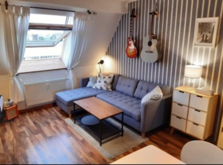 Anzeigenbild: Schöne DG-Wohnung beim Kanal im denkmalgeschützten Wohnhaus