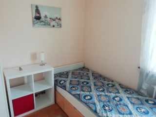 Anzeigenbild: Möbliertes Zimmer mit eigenem Balkon -Frauen WG- Nähe Sulzbach (only women)