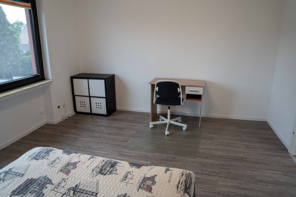 möbliertes Ein Zimmer Apartment mit Balkon in Ehrenfeld – Margaretastraße, 50827 Köln Ossendorf – Vorschaubild 8
