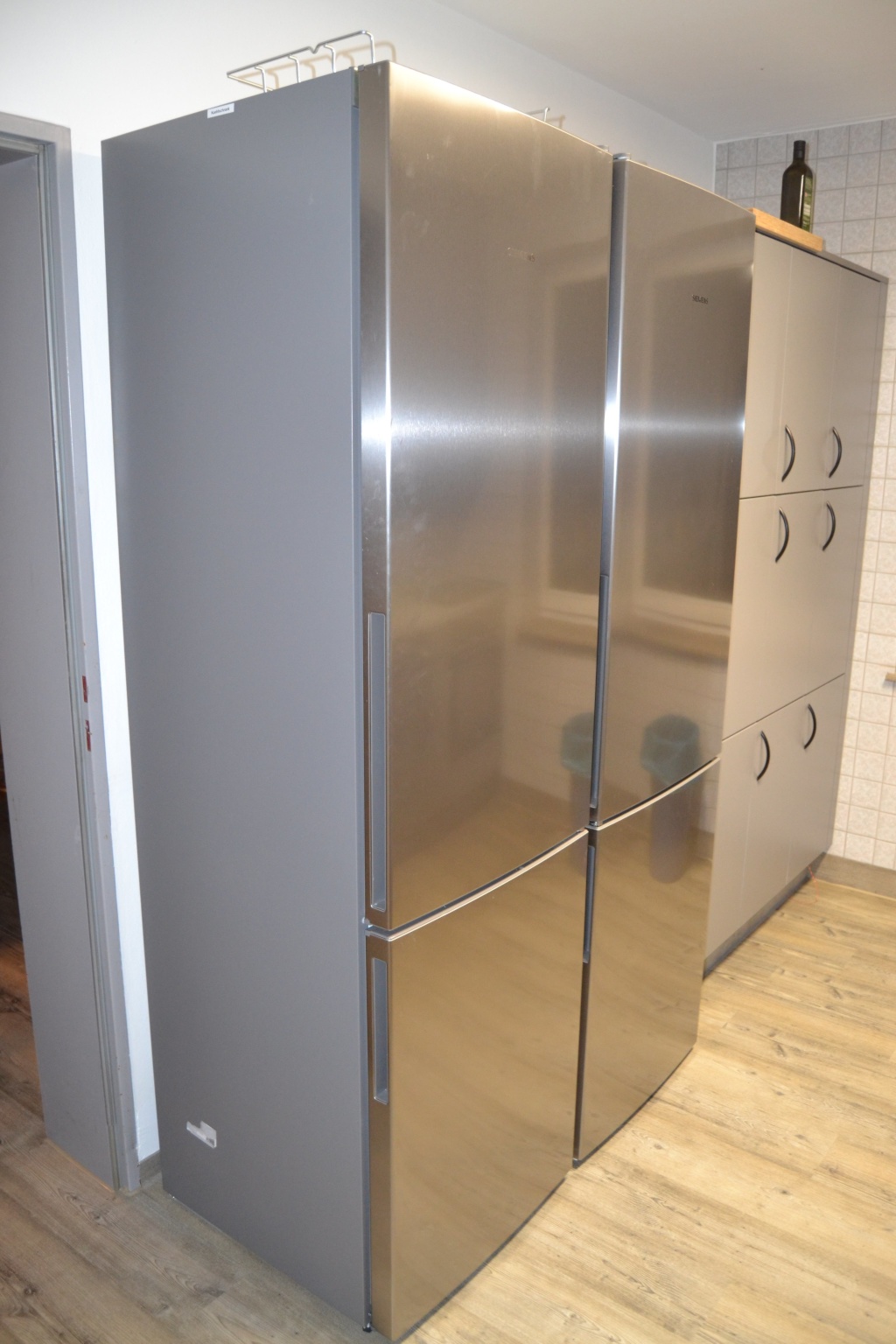Habitación en WG Südstadt Lotzestraße 44 - 2 große Kühlschränke mit Gefrierfach