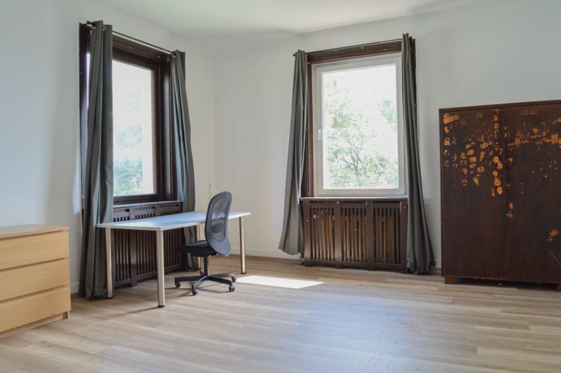 WG-Zimmer Österberg Schwabstraße 16 - Renoviertes Zimmer, Süd-Ost