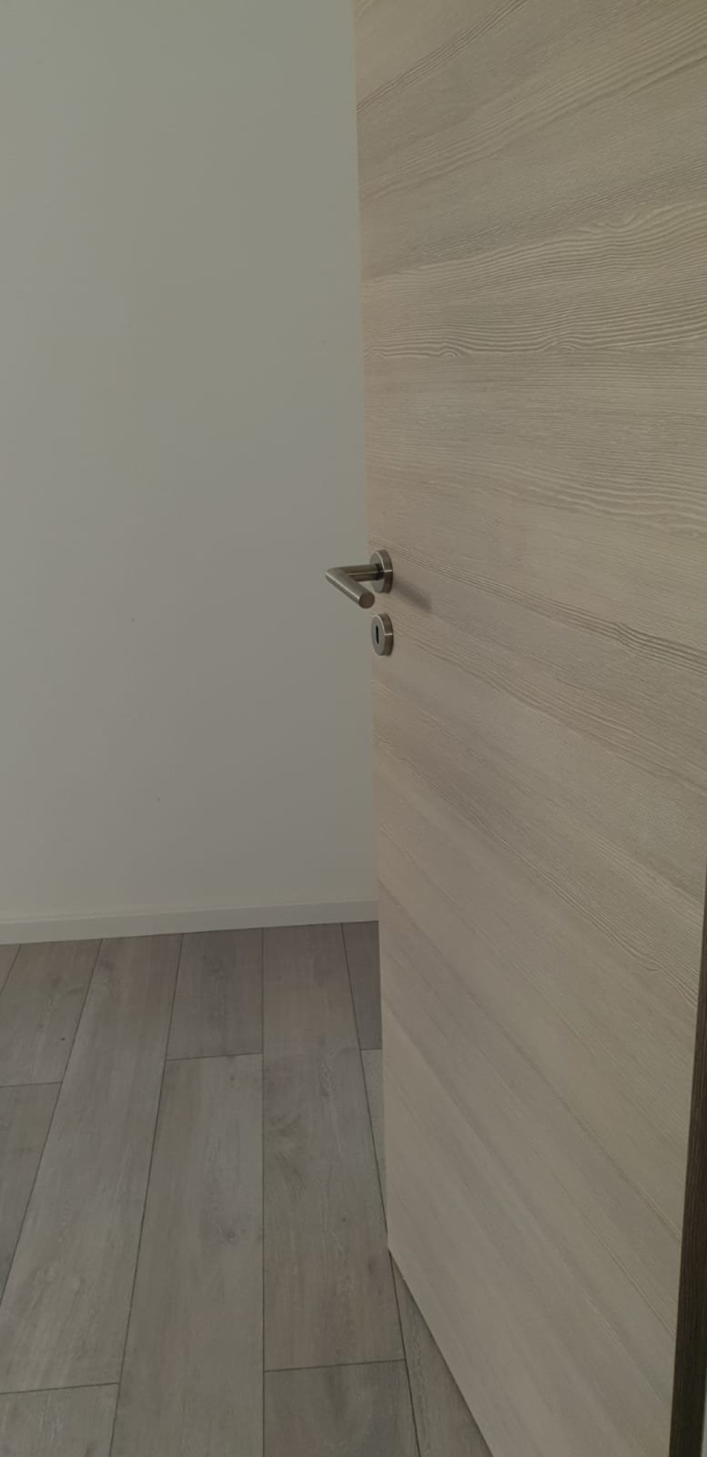 Neuwertige 3-Zimmer Wohnung mit hohen Decken, elektrischen Rolläden, neue Fenstern in S Möhringen – Obere Brandstraße, 70567 Stuttgart Möhringen – Vorschaubild 15