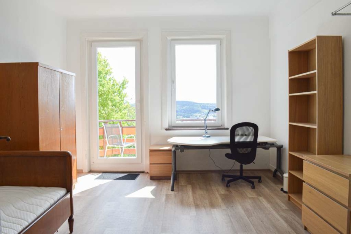 WG-Zimmer Österberg Schwabstraße 16 - Renoviertes Zimmer, Südlage, mit Balkon