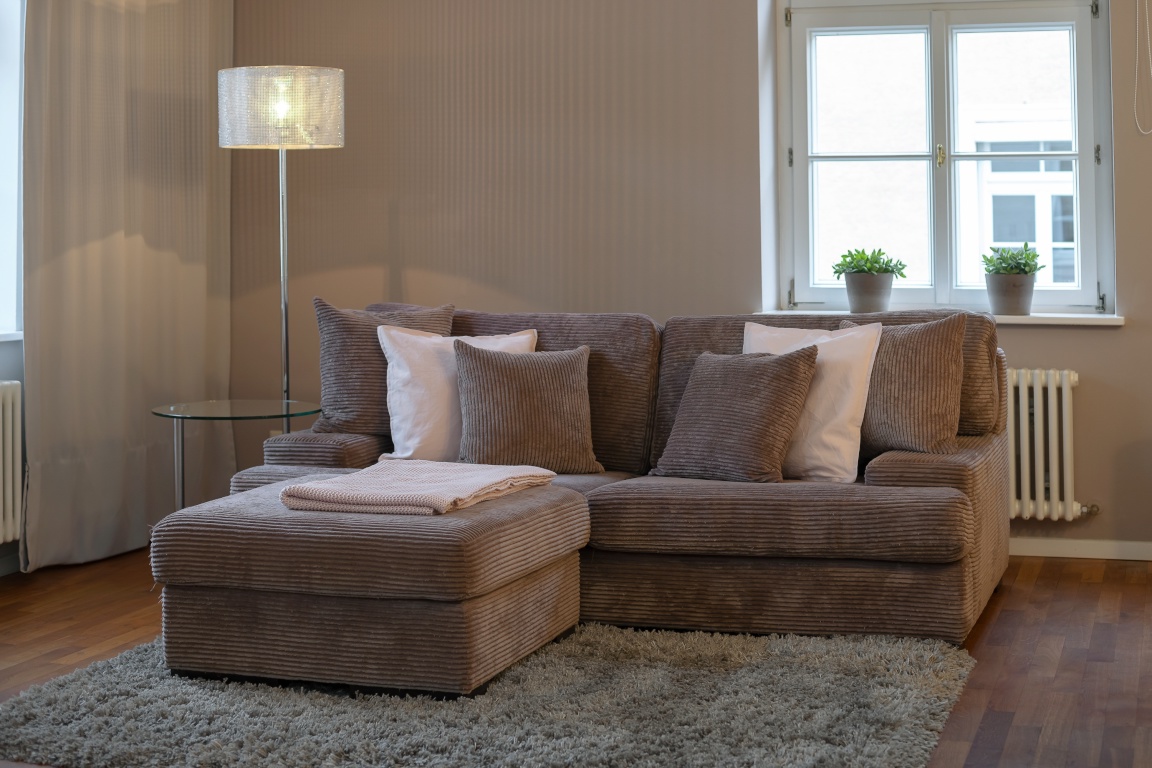 1-Zimmer-Wohnung Sendling Oberländerstraße 29 - Wohnbereich - Sofa