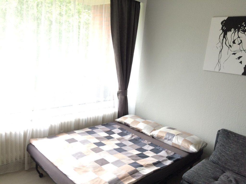 Schicke und Zentrale Wohnung zur Zwischenmiete ab sofort in Eimsbüttel! 3-6 Monate möglich, komplett möbliert – Kieler Strasse 220, 22525 Hamburg Hamburg – Vorschaubild 2
