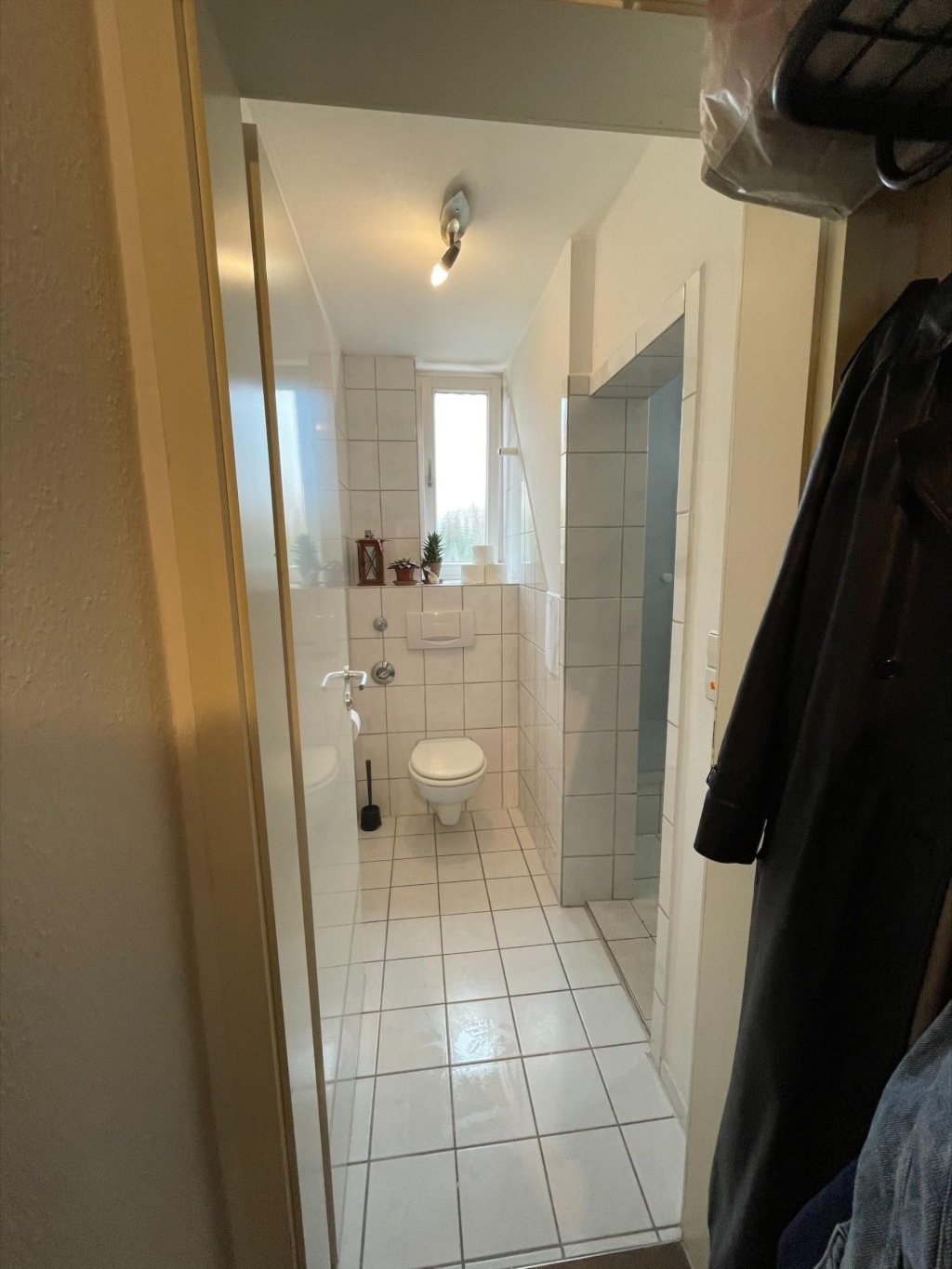 2-Zimmerwohnung in Stuttgart-Bad Cannstatt – Andernacher Weg, 70376 Stuttgart Bad Cannstatt – Vorschaubild 2