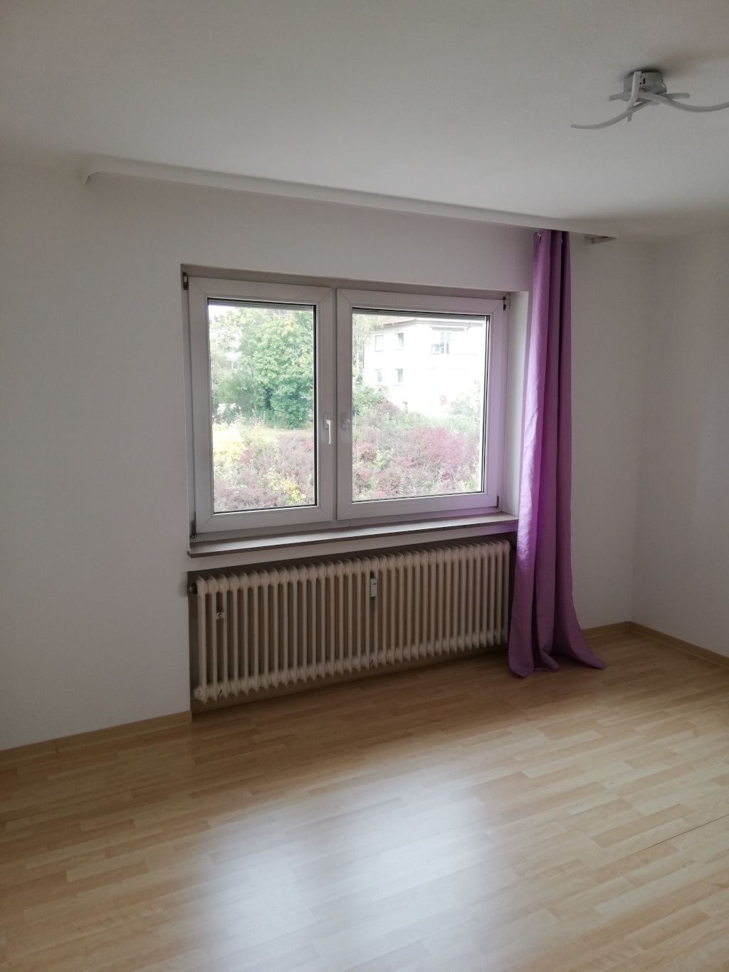 tolles Zimmer in zentral gelegener 2er-WG – Obere Waiblinger Str., 70374 Stuttgart Bad Cannstatt – Vorschaubild 4
