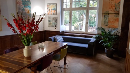 Ad image: Mitbewohnerin für Zimmer im Grünen