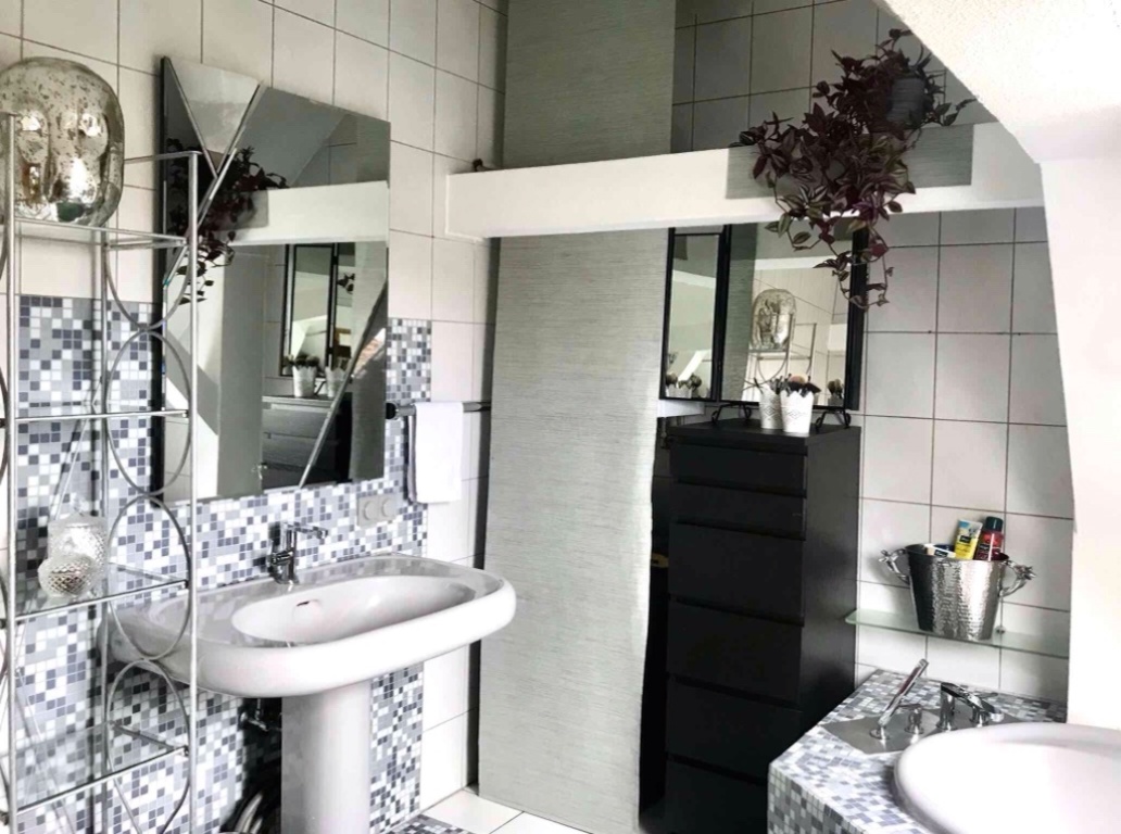 WG-Zimmer Hummelstein Sperberstraße 54 - Gemeinschaftsbadezimmer