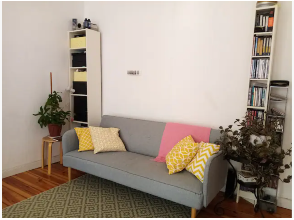 Wohnung Prenzlauer Berg Gotlandstrasse 3 - space with a couch