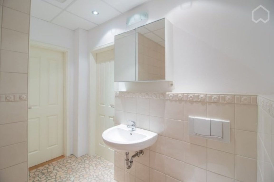 Ganze Wohnung: Innenstadt 80 qm, inkl. Pool/ Fitnessraum/ Sauna, Parkplatz – Lindenstr. 9, 20099 Hamburg St. Georg – Vorschaubild 8