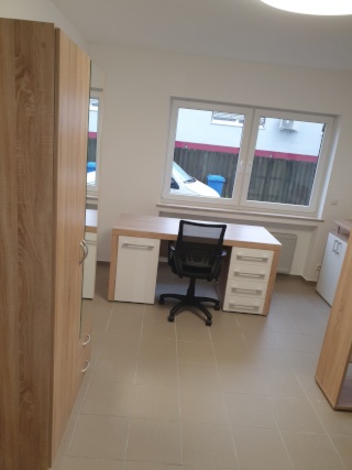 Imagen del anuncio: Habitación amueblada no. 2 aprox. 15qm incl. agua, calefacción y conexión Wi-Fi sólo en estudiantes de policía
