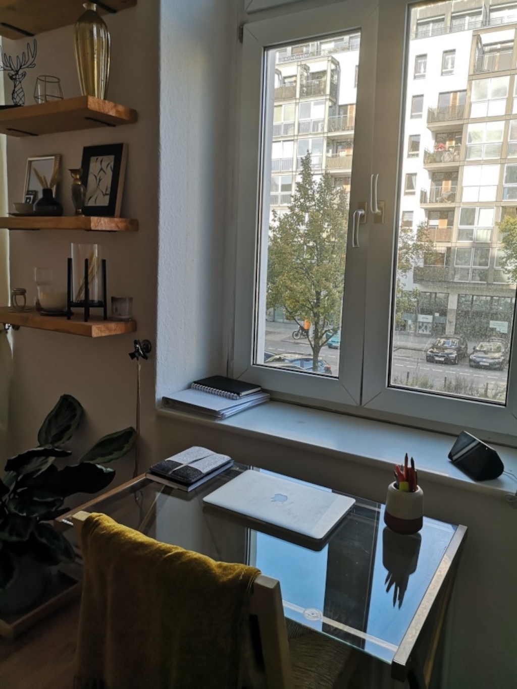 Schöne und sehr helle Altbau-Wohnung in Friedrichshain – Friedenstr., 10249 Berlin Friedrichshain – Vorschaubild 3