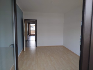 Ad image: Zimmer m. Balkon in 3er WG,  12,83 qm, in Wunstorf (Bahnhof m.Rad ca 5 Min. entfernt ), ca.12 Min Fahrzeit Wst -Hann Hbf m. Regionalexpress
