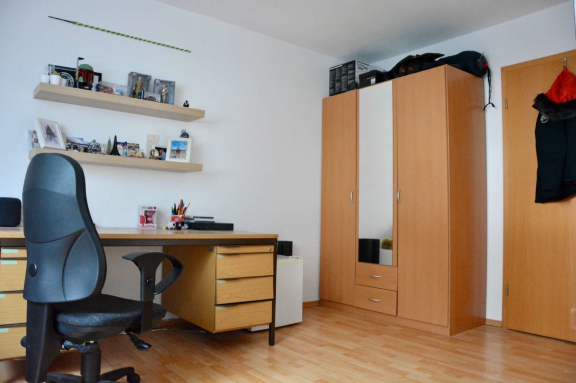 WG-Zimmer Süd West Degerloch Steinkopfstraße - möbliertes Zimmer