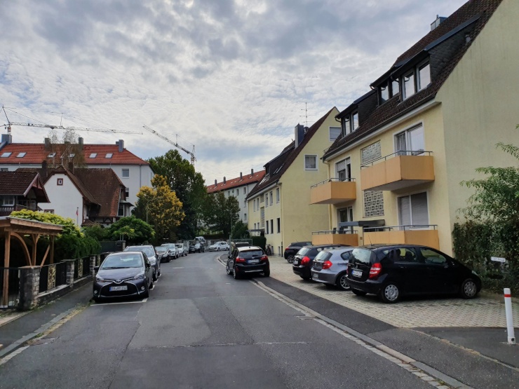 Gemütliches Studentenapartment mit Balkon, ruhig und zentral gelegen in