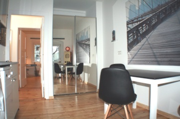 Imagen del anuncio: Sehr schönes Studenten / FSJ WG Zimmer in 2er WG nähe S Bahnhof Sonnenallee sofort frei
