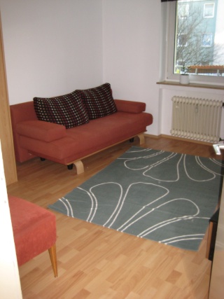 Ad image: Suche nette(n) Mitbewohner(in)