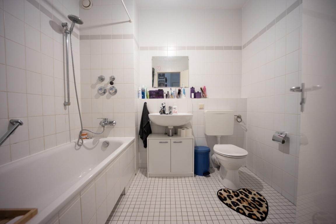 VON 6 OKTOBER bis 5 Nov Rundum Sorglos Paket, 1 zimmer Wohnung mit balkon Prenzlauer Berg, deutsch, spanisch, englisch – Rodenbergstr. 33, 10439 Berlin Prenzlauer Berg – Vorschaubild 7
