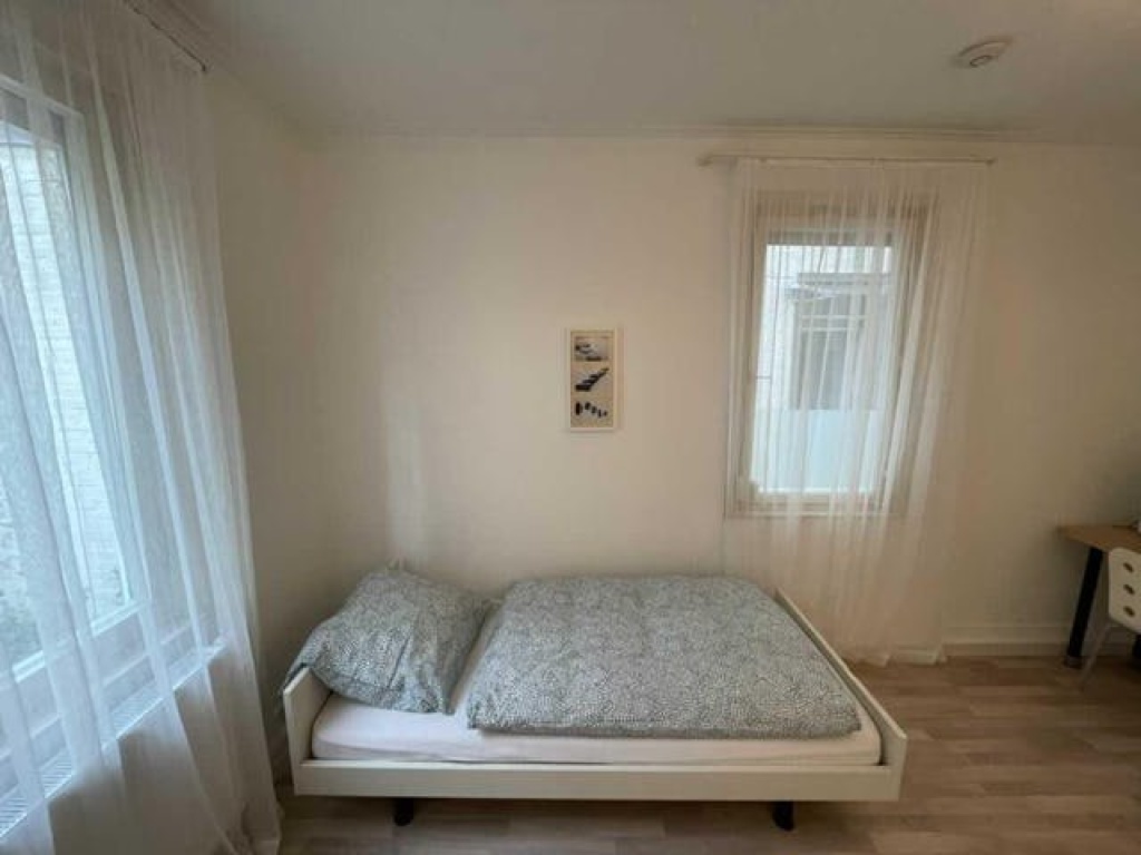 WG-Zimmer Bad Cannstatt Duisburger Str.33 - WG Zimmer Ansicht Wand