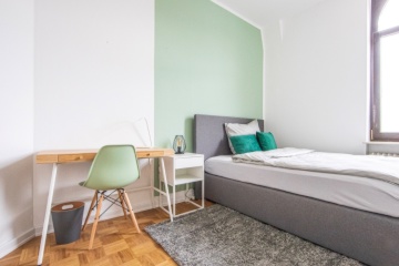 Anzeigenbild: Top-Lage mitten im beliebten Nordend // Möbliertes Zimmer in 6er WG mit Balkon // All-inclusive.