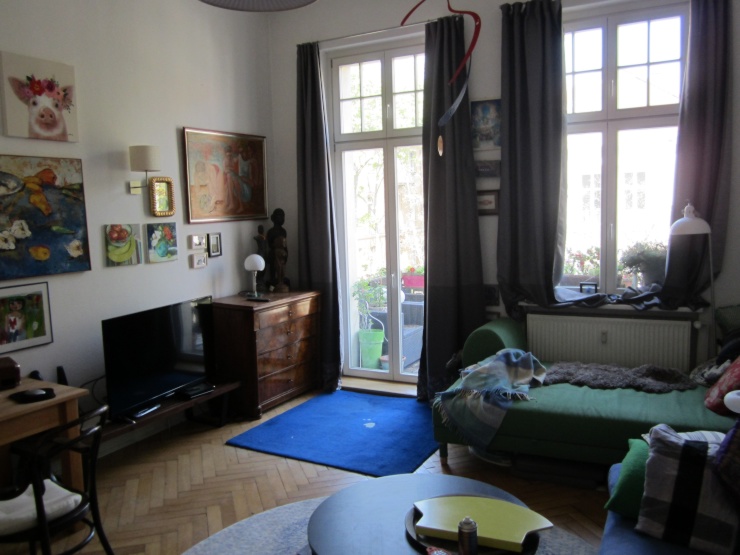 2 Zimmer in großer Altbauwohnung Nähe Neuer Garten zu vermieten WG