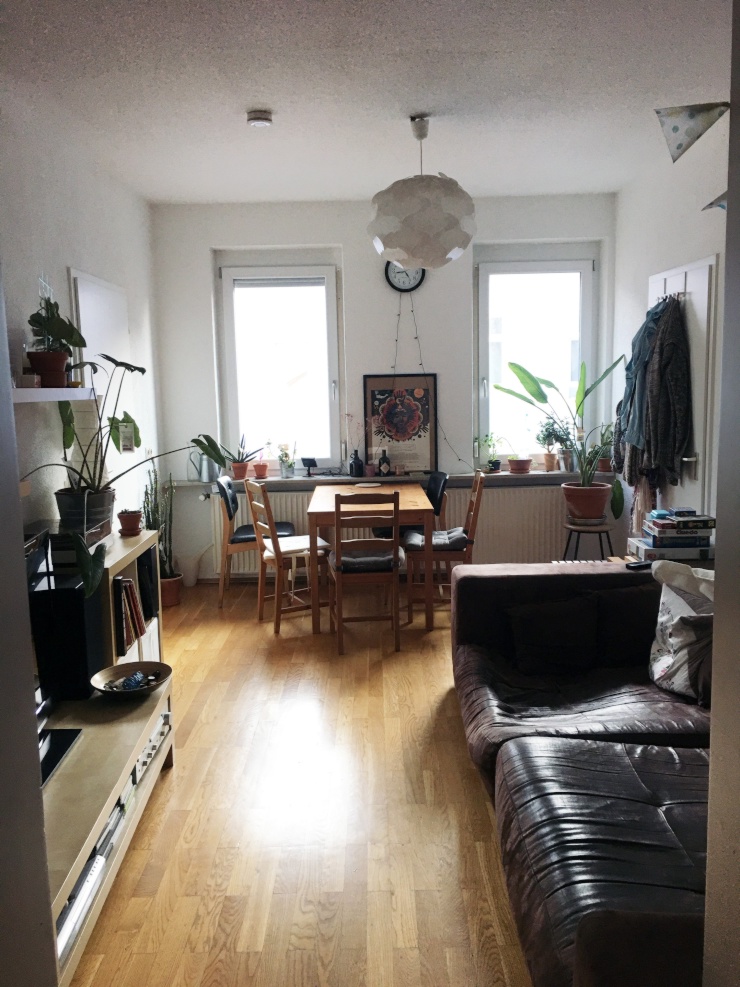 Schönes 14qm Zimmer in 4er WG zu vermieten! - Suche WG Stuttgart-West