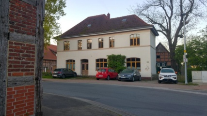 Ad image: Wohngemeinschaft auf dem Land mit Tierhaltung
