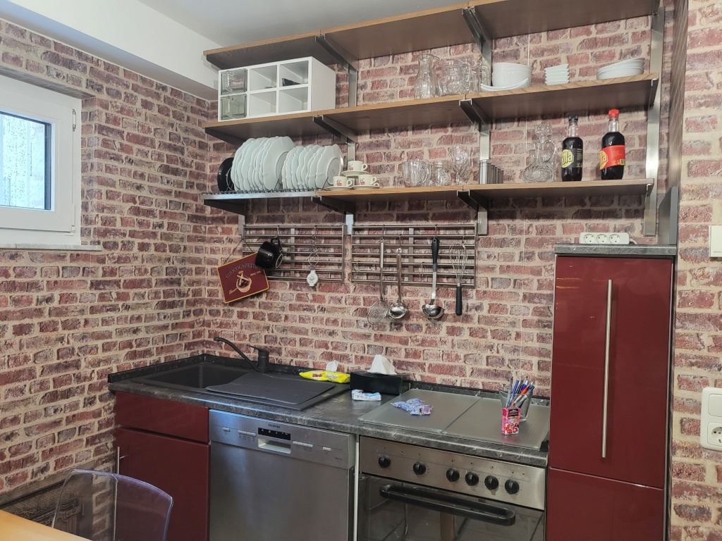 provisionsfreie möbelierte 3,5 Zimmer wohnung Zentrum Erlangen. WG-Geeignet!!!