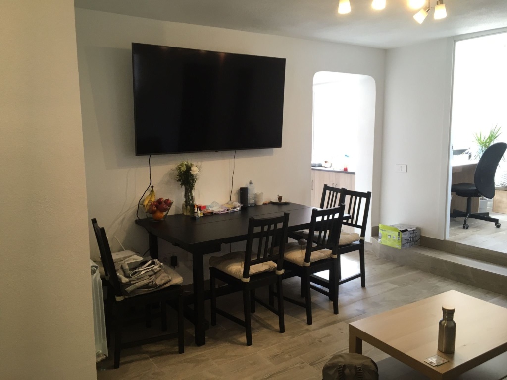 Habitación en WG RENFE-Haltestelle Doce de Octubre - Usera c/Tomelloso 51 - Salón
