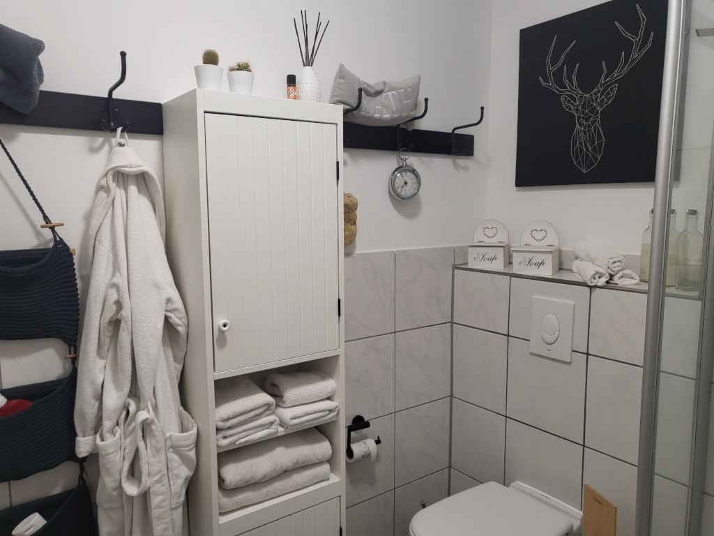 provisionsfreie möbelierte 3,5 Zimmer wohnung Zentrum Erlangen. WG-Geeignet!!! – Thüringer Strasse 7, 91052 Erlangen Innenstadt – Vorschaubild 4