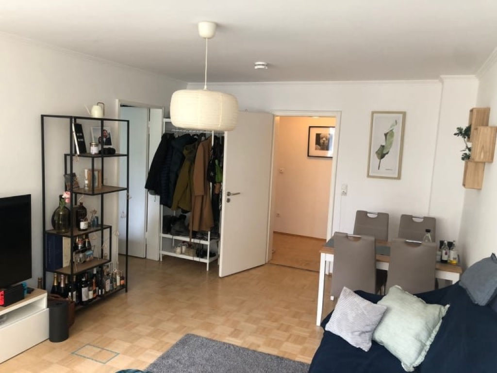 WG-Zimmer Neuhausen-Nymphenburg Frundsbergstraße - Wohnzimmer