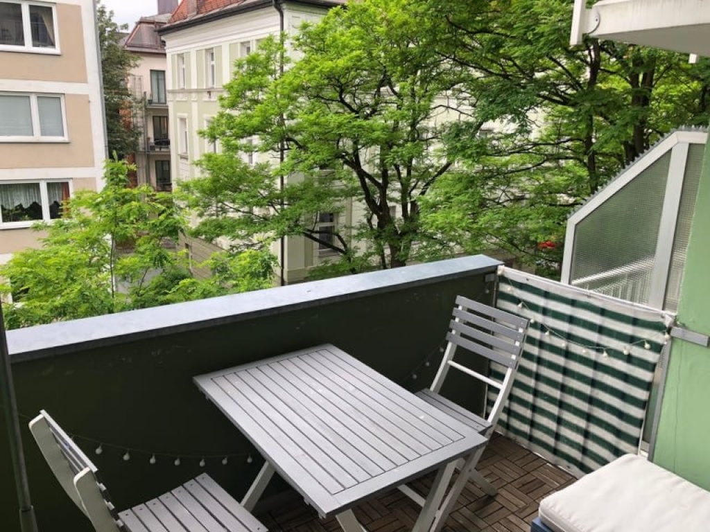 WG-Zimmer Neuhausen-Nymphenburg Frundsbergstraße - Balkon