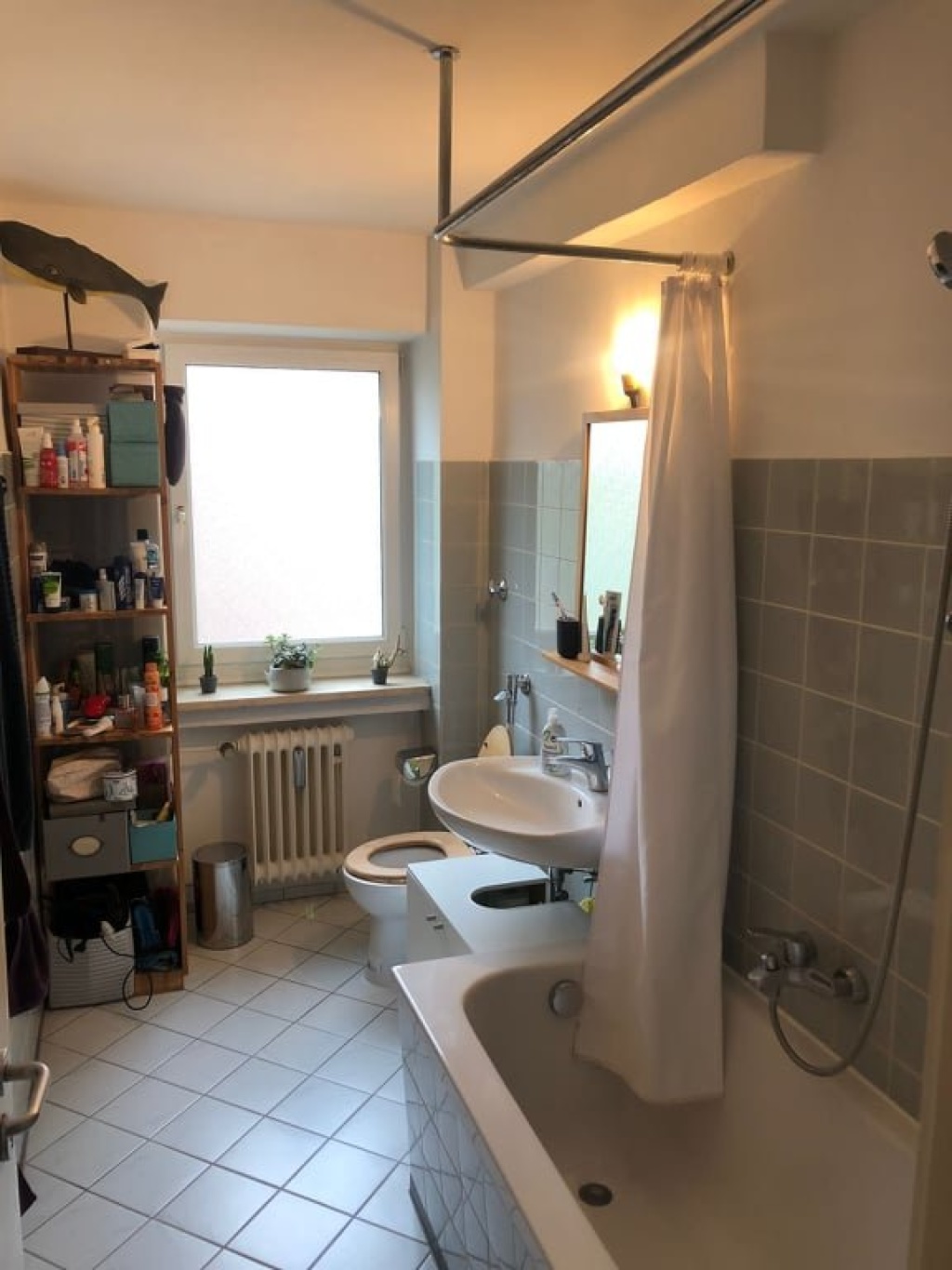 WG-Zimmer Neuhausen-Nymphenburg Frundsbergstraße - Bad