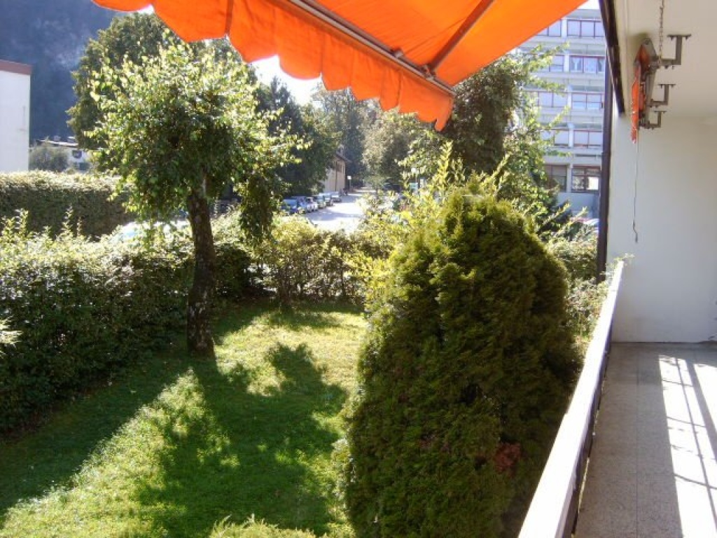 Habitación en WG Zell Zellerburgstraße - Garten