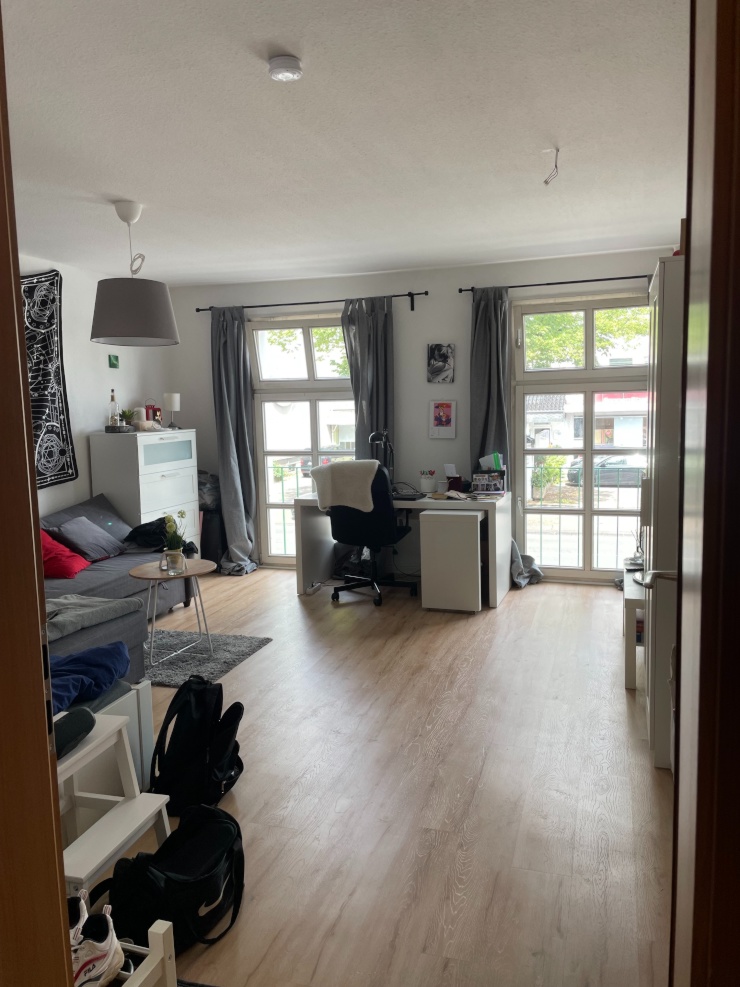 Schönes lichtdurchflutetes Zimmer in 5er-WG - Wohngemeinschaft ...