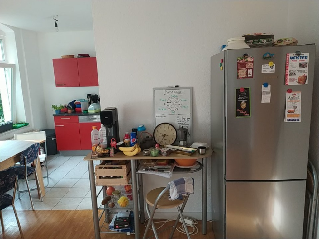 WG-Zimmer Altchemnitz Paul Gruner Straße 104 - Gemeinschaftsraum Bar und Kühlschrank