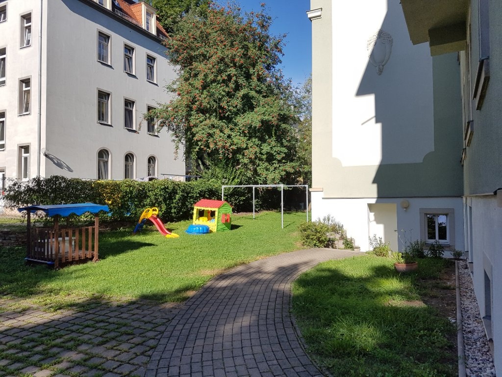 Exklusiv möblierte 3-Zimmer-Altbauwohnung in historischer Jugendstilvilla - Ihr stilvolles Zuhause auf Zeit in Dresden – Wilhelm-Franz-Strasse 7, 1157 Dresden Cotta – Vorschaubild 12